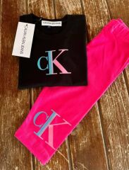 SİYAH TİŞÖRTLÜ PEMBE BERMUDA TAYTLI YAZLIK İKİLİ TAKIM