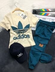 BASKILI 3LÜ ŞAPKALI EŞOFMAN TAKIMI